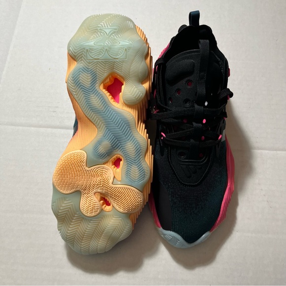 adidas Trae Young 3 J 'From The Ground Up' Sz. 7 Black/Acid Orange IG0679** - Picture 6 of 7